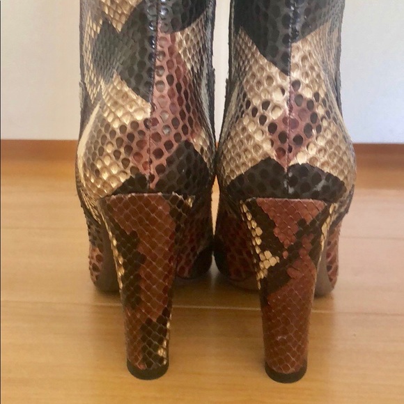 Valentino Garavani knee-high pull-on python leather boots - Picture 5 of 8